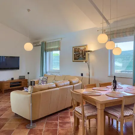Tranquil Istria Feriehus *