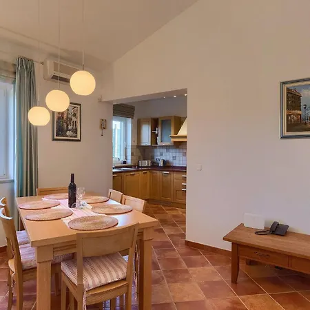 Tranquil Istria Feriehus Poreč